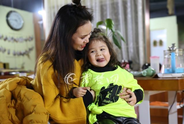 十堰“10”后小模特走秀忙 多才多艺萌哒哒