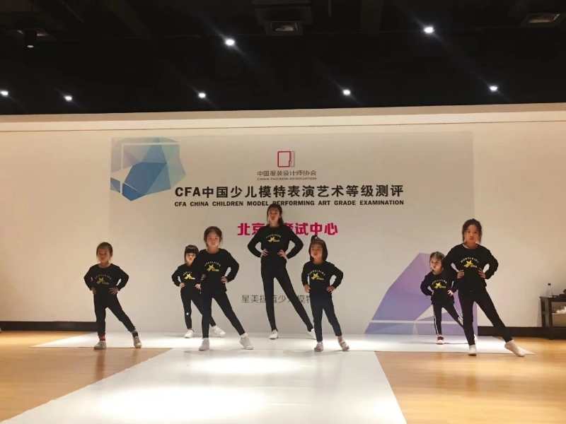 少儿平面模特