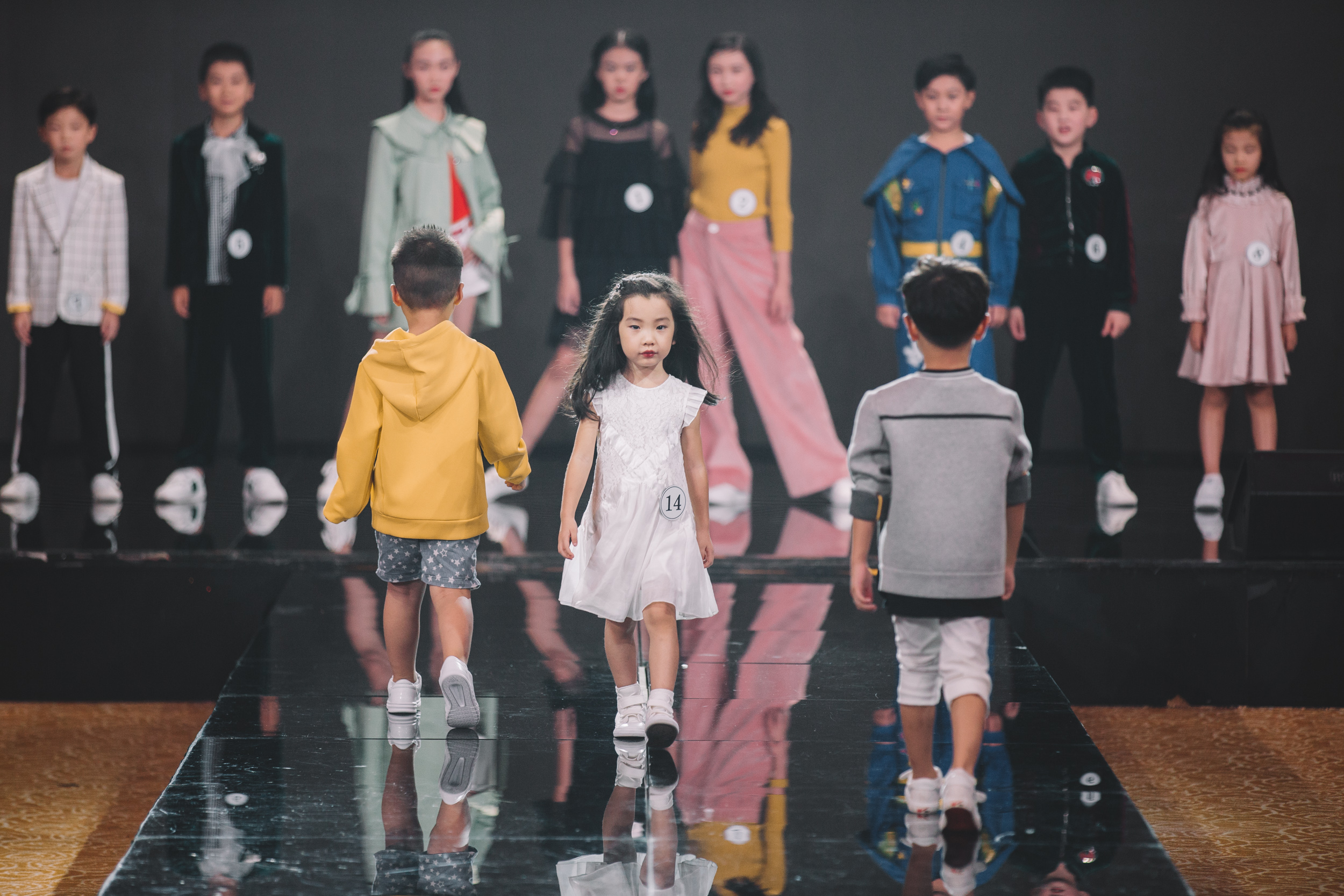 星美摇篮童模培训_少儿模特培训学校